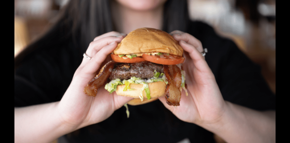 crooked pint burger